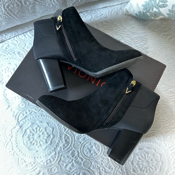 Vionic Women's Perk Whitney Ankle Boot Black 7.5 NIB - Picture 11 of 15